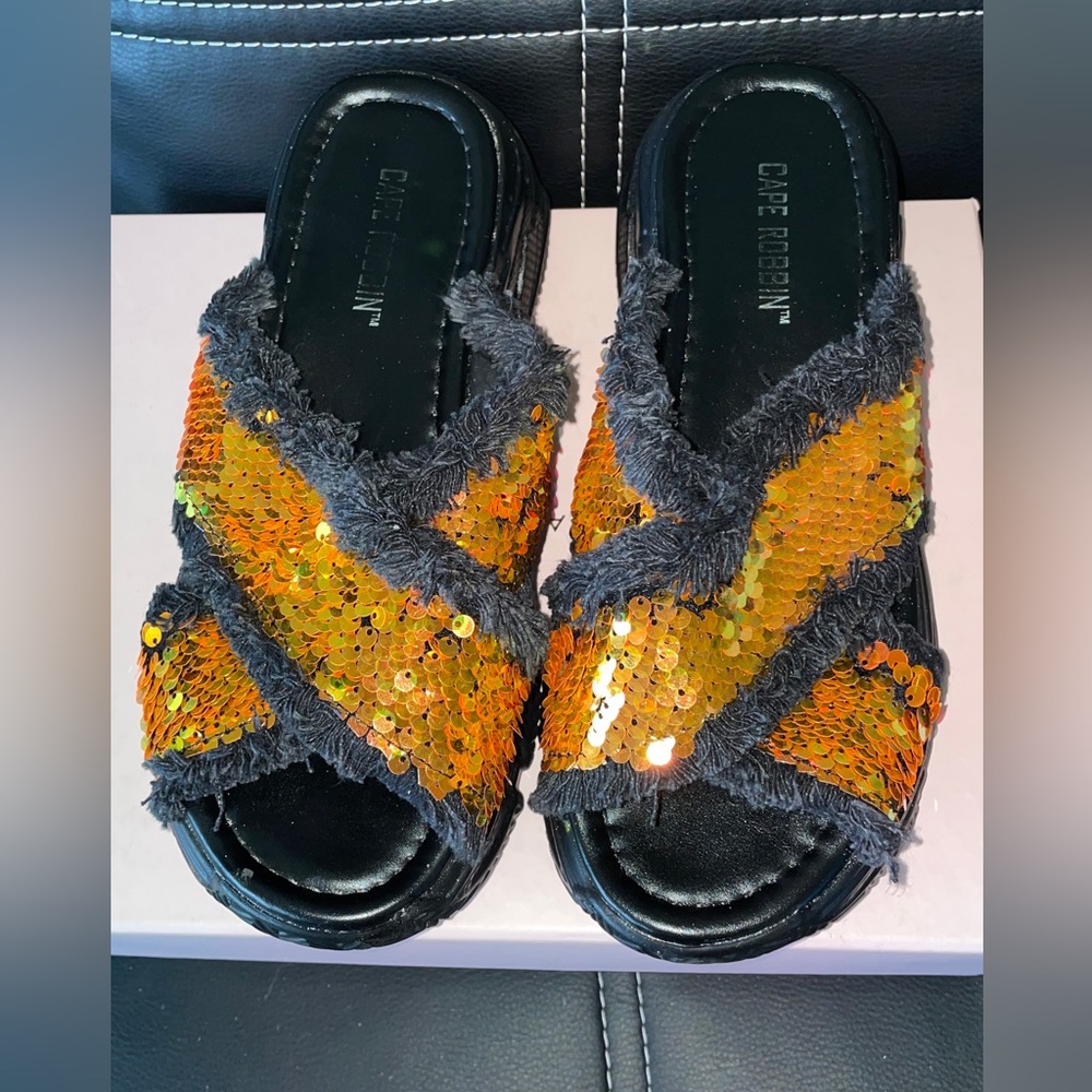 Cape Robbin Chunky Black Platform Slides Golden S… - image 1